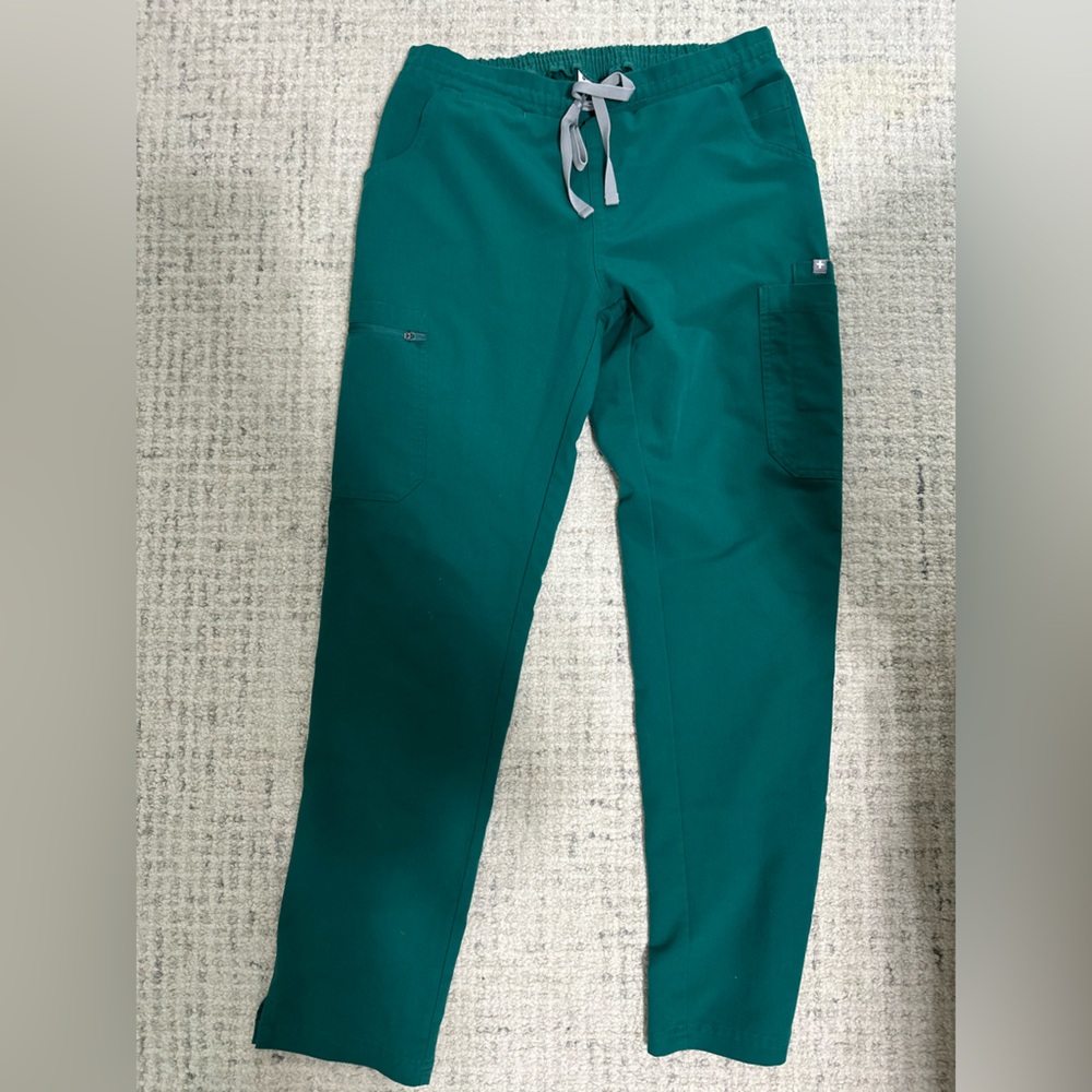Figs Hunter green cargo pants - Small